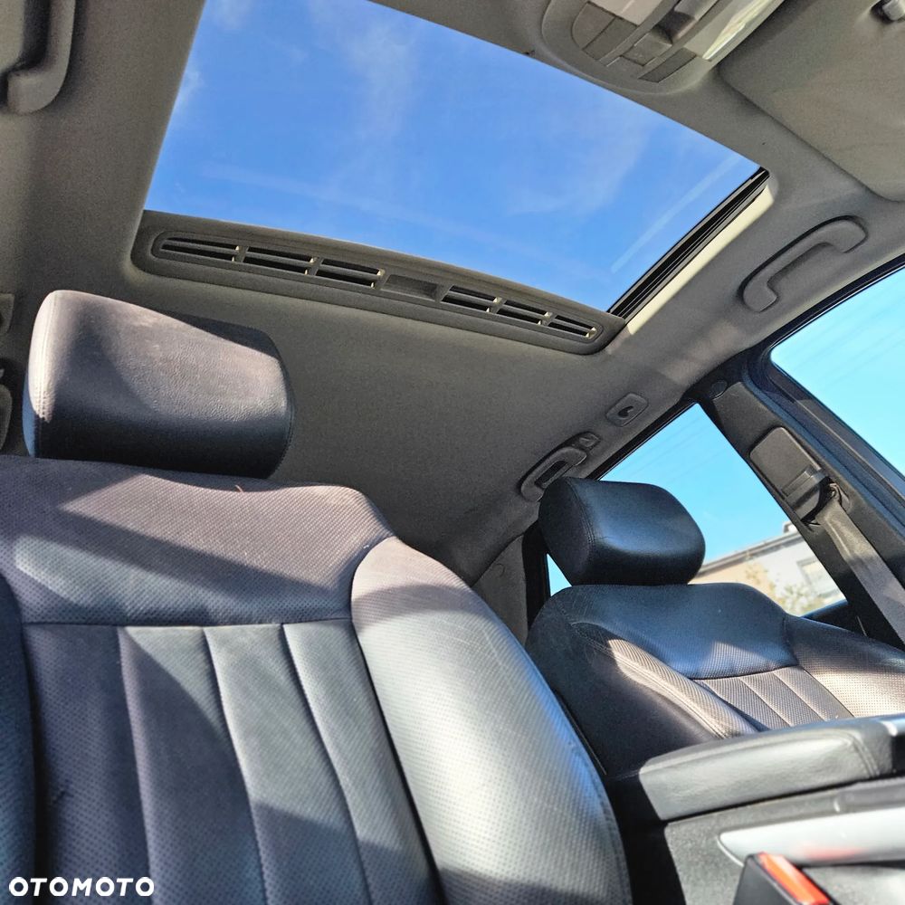 Mercedes-Benz ML - 25