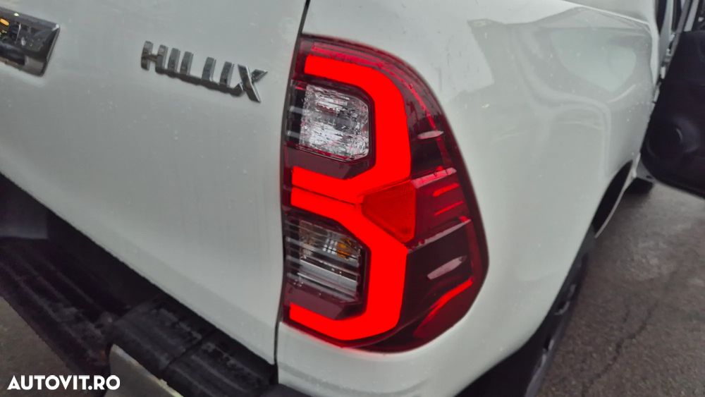 Toyota Hilux 2.8D 204CP 4x4 Double Cab AT Executive - 25