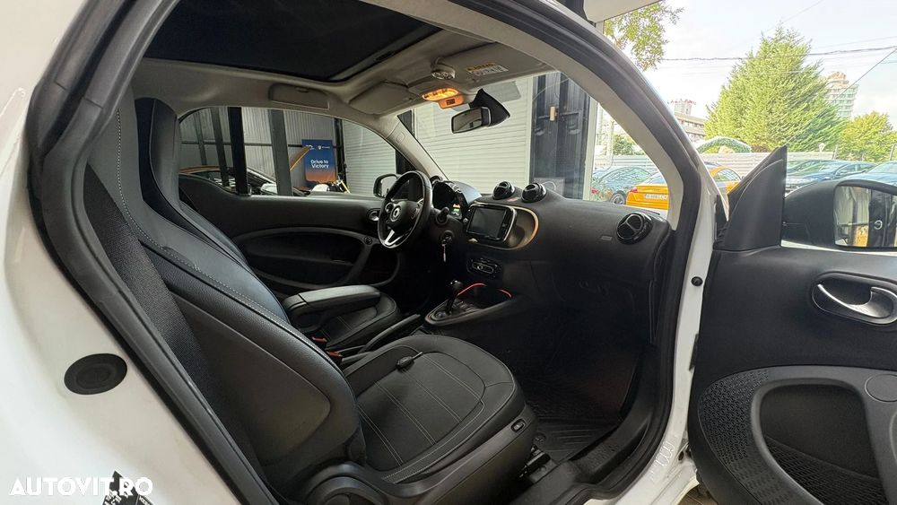 Smart Fortwo 60 kW electric drive - 27