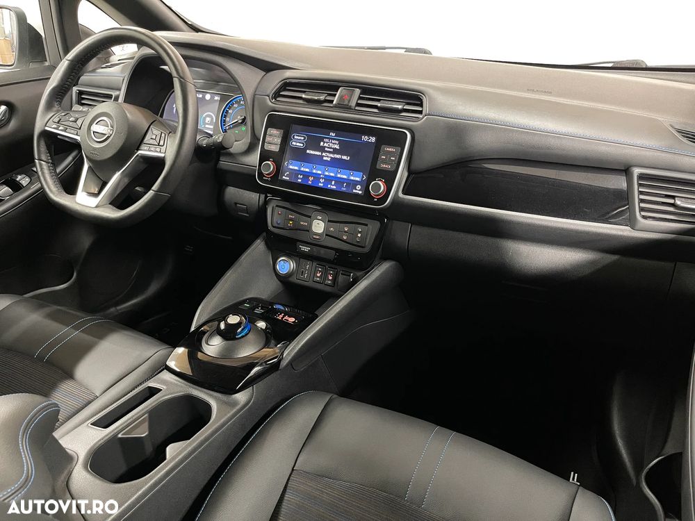Nissan LEAF 62 kWh e+ N-Connecta - 9