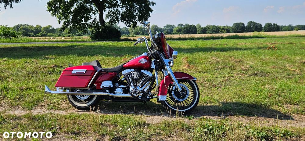 Harley-Davidson Touring Street Glide - 2