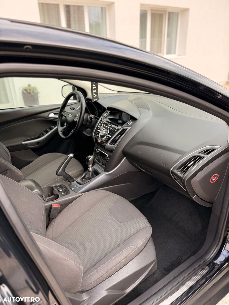 Ford Focus 1.6 TDCI DPF Trend - 6