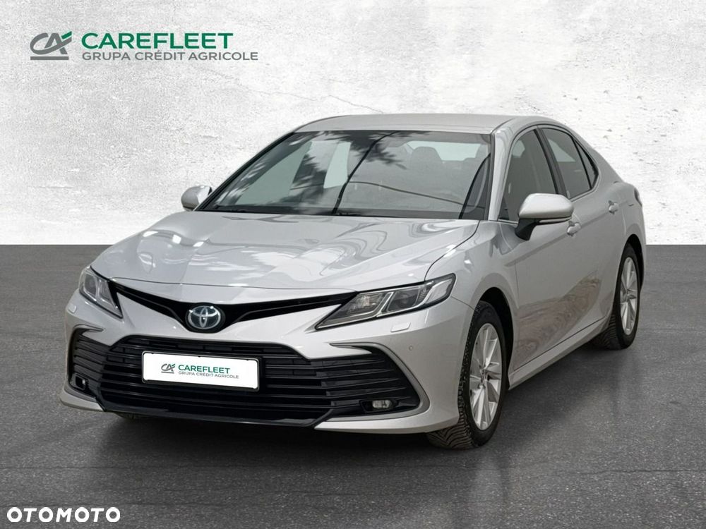 Toyota Camry - 1