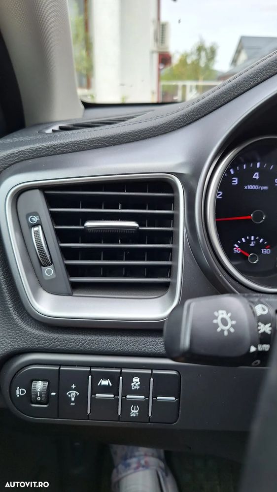 Kia Ceed 1.5 T-GDI 6MT Best - 11