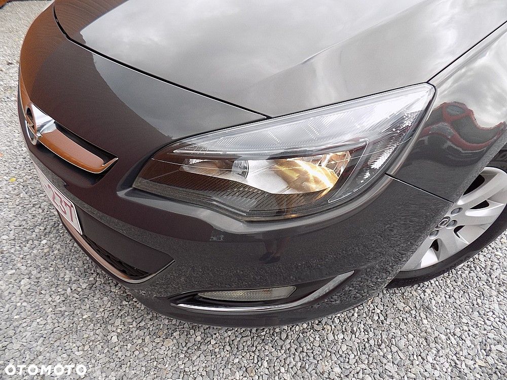 Opel Astra 1.4 Turbo Selection - 21