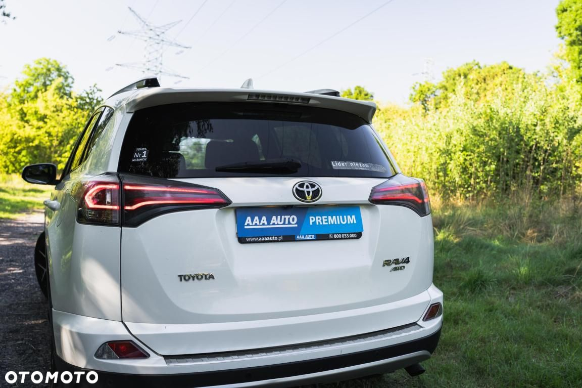 Toyota RAV4 - 11
