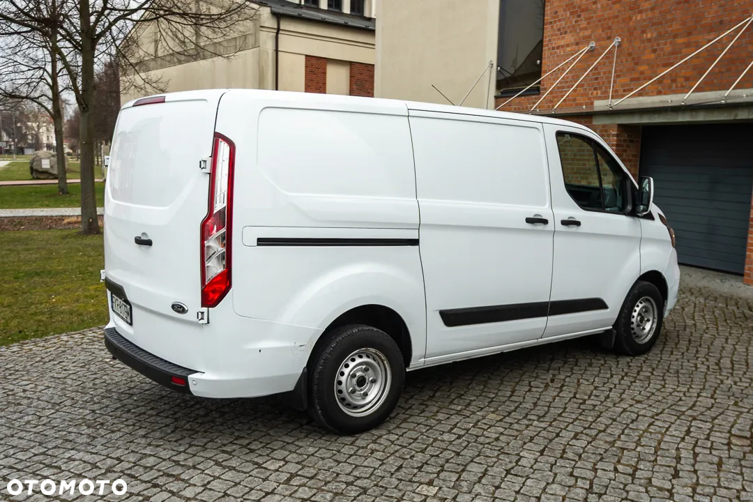 Ford Transit Custom - 11