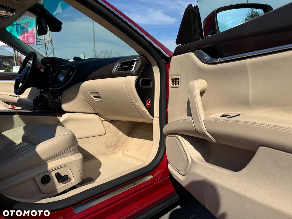 Maserati Ghibli - 11