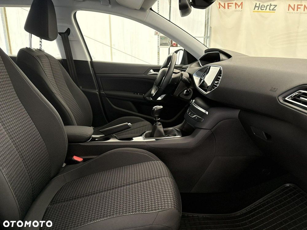 Peugeot 308 - 23