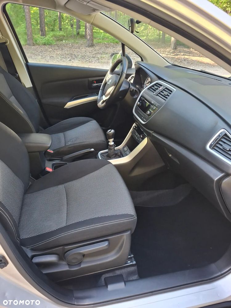Suzuki SX4 S-Cross 1.6 DDiS Elegance 4WD - 12