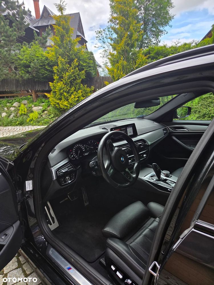 BMW Seria 5 520d xDrive M Sport sport - 14