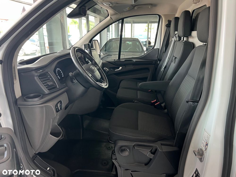 Ford Transit Custom - 22