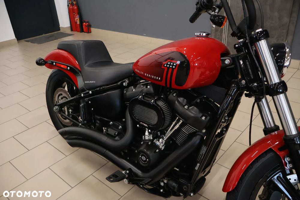 Harley-Davidson Dyna Street Bob - 20