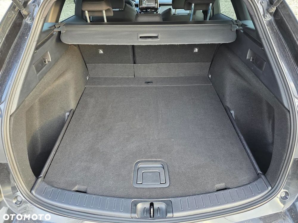 Toyota Corolla 1.8 Hybrid Comfort - 18