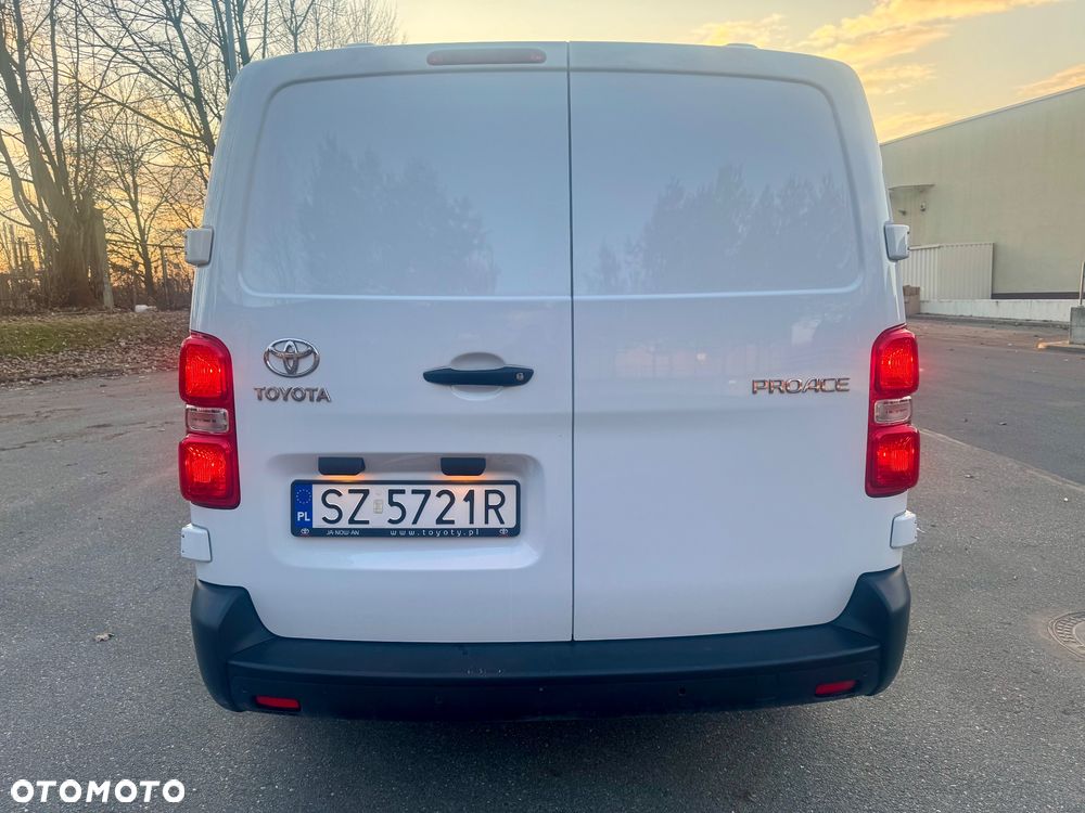 Toyota Proace L2H1 Long - 9