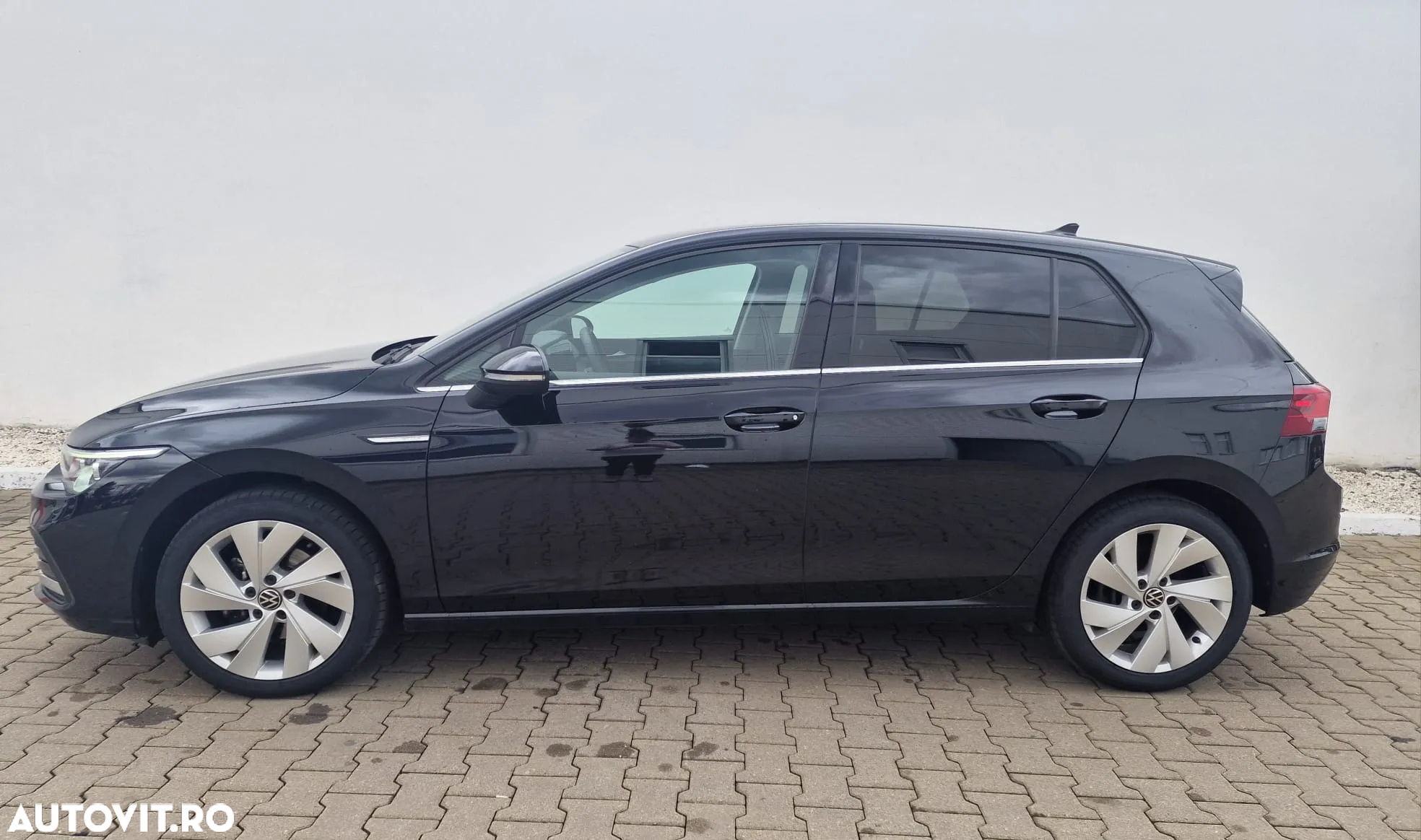 Volkswagen Golf - 2