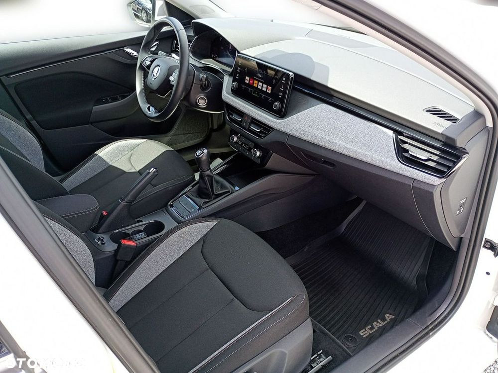 Skoda Scala 1.0 TSI Selection - 25