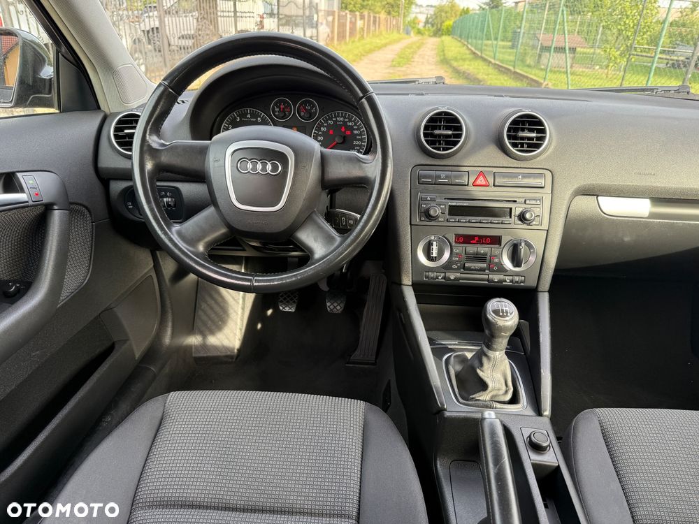 Audi A3 Sportback 1.6 FSI Ambition - 21