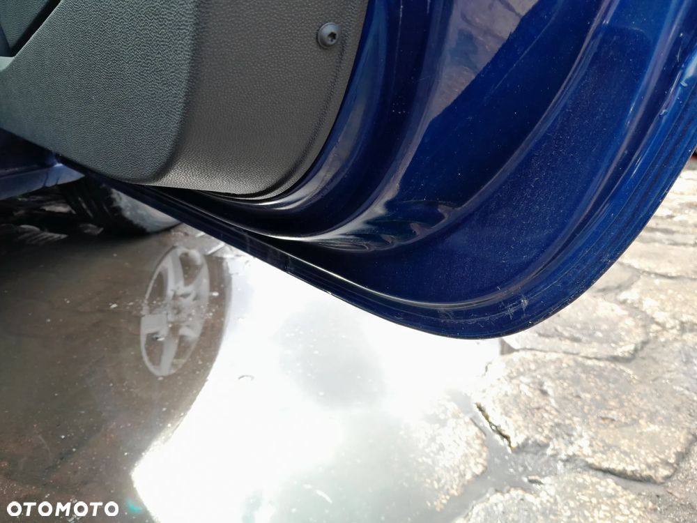 Drzwi prawe OPEL Astra H GTC 04-14r. Z21B - 4