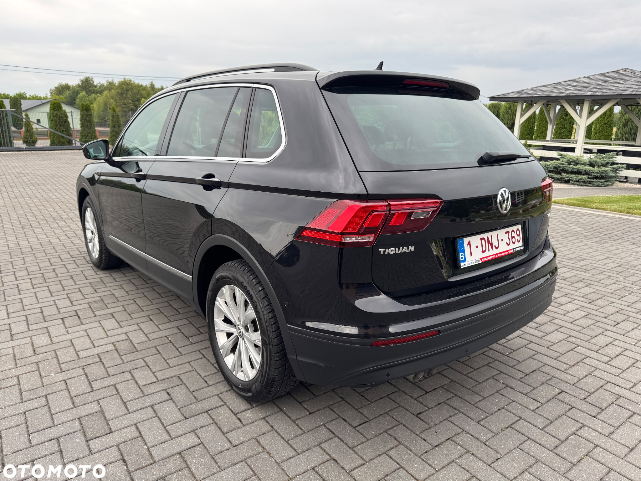 Volkswagen Tiguan 2.0 TDI SCR IQ.DRIVE - 3