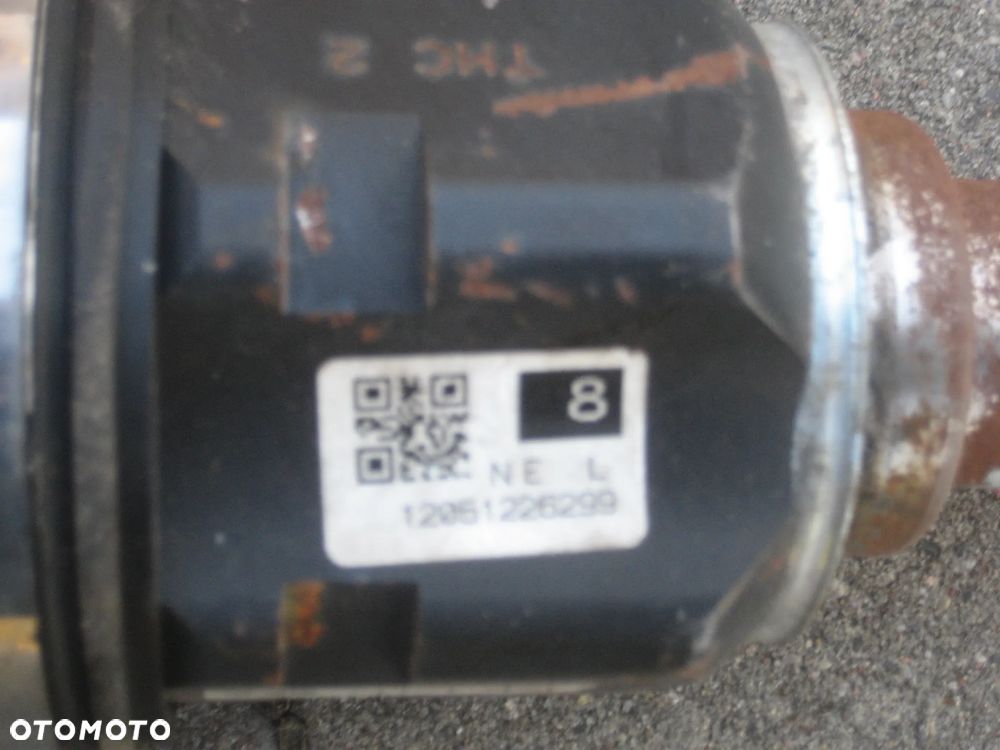 TOYOTA AURIS LIFT 1,8B 10-12R PÓŁOŚKA LEWA AUT. hybryda de14l - 5