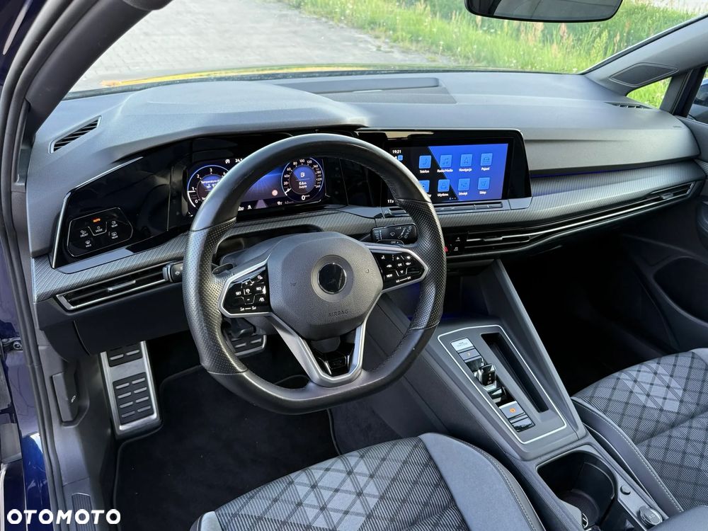 Volkswagen Golf 2.0 TDI SCR DSG R-Line - 12