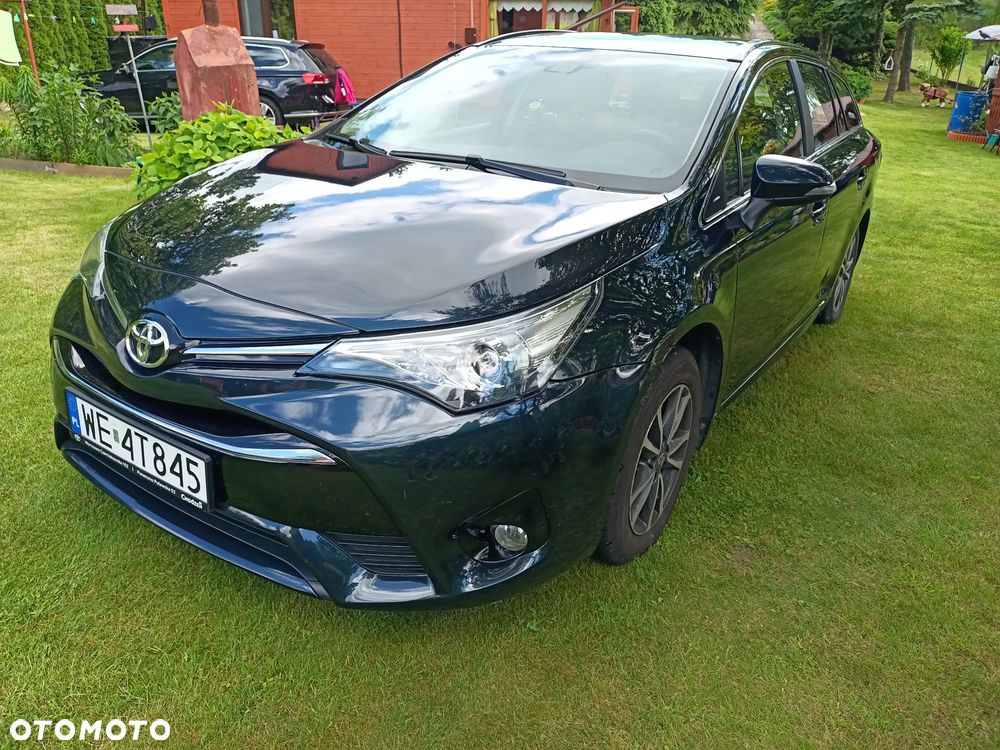 Toyota Avensis - 3