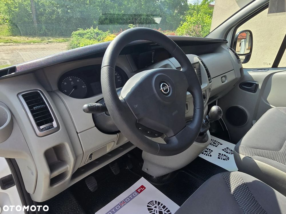 Opel Vivaro - 29