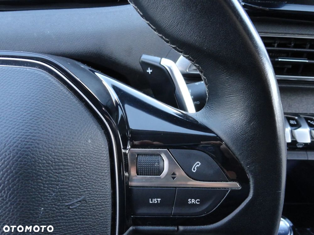 Peugeot 5008 1.5 BlueHDI Allure S&S EAT8 - 20