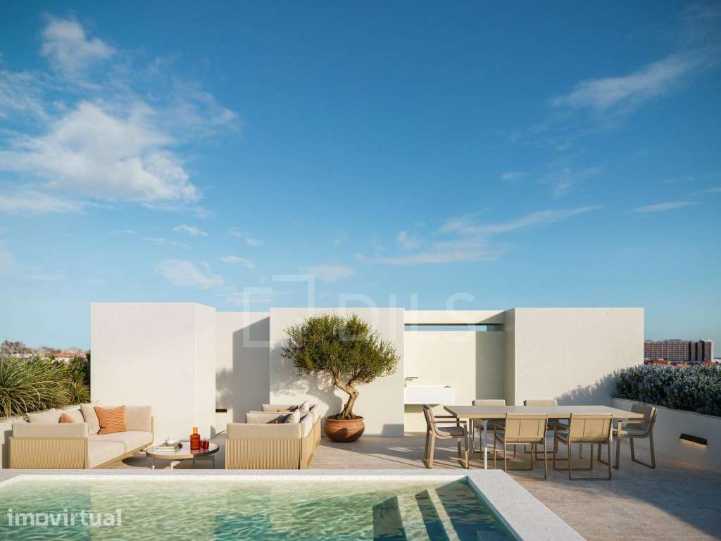 Apartamento T3 com varanda e estacionamento em Vilamoura - Grande imagem: 2/59