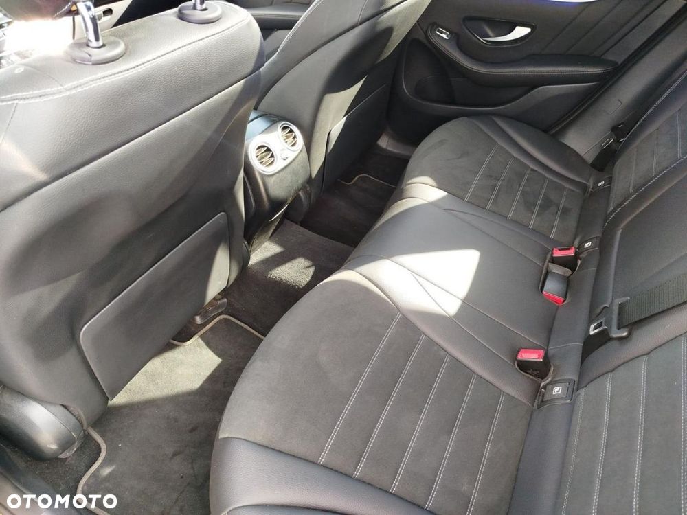 Mercedes-Benz GLC - 21