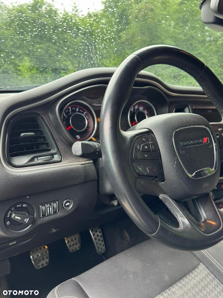 Chrysler Stratus - 11
