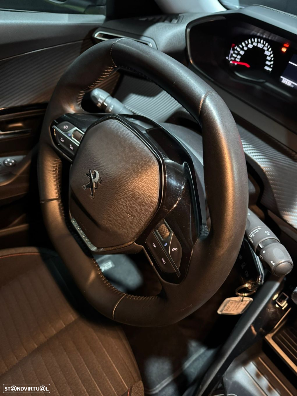 Peugeot 2008 1.5 BlueHDi Active - 32