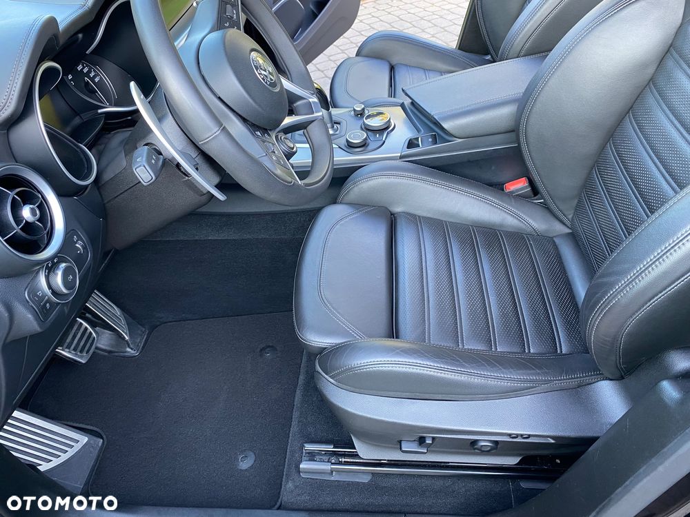 Alfa Romeo Stelvio 2.0 Turbo Executive Q4 - 23