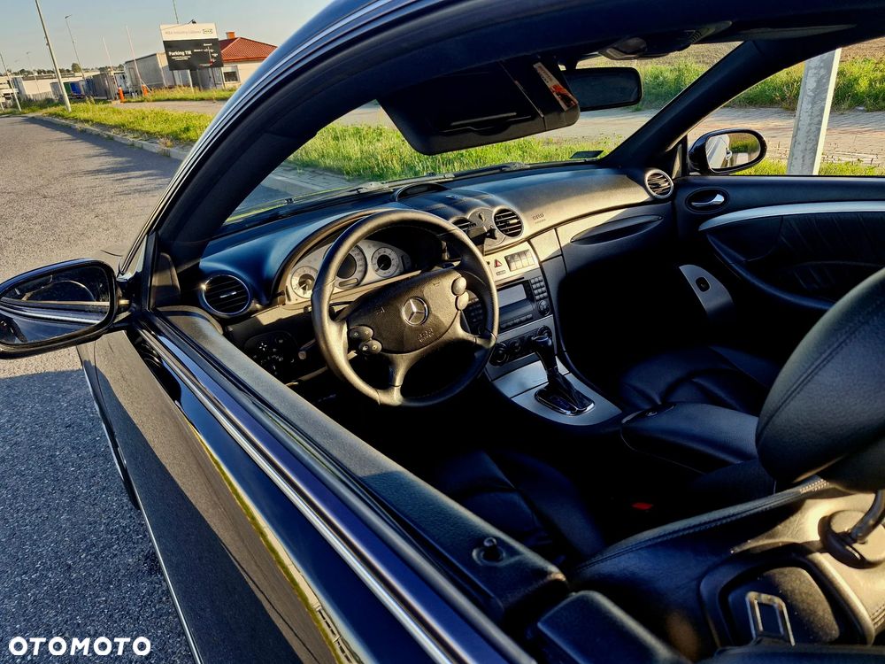 Mercedes-Benz CLK - 8