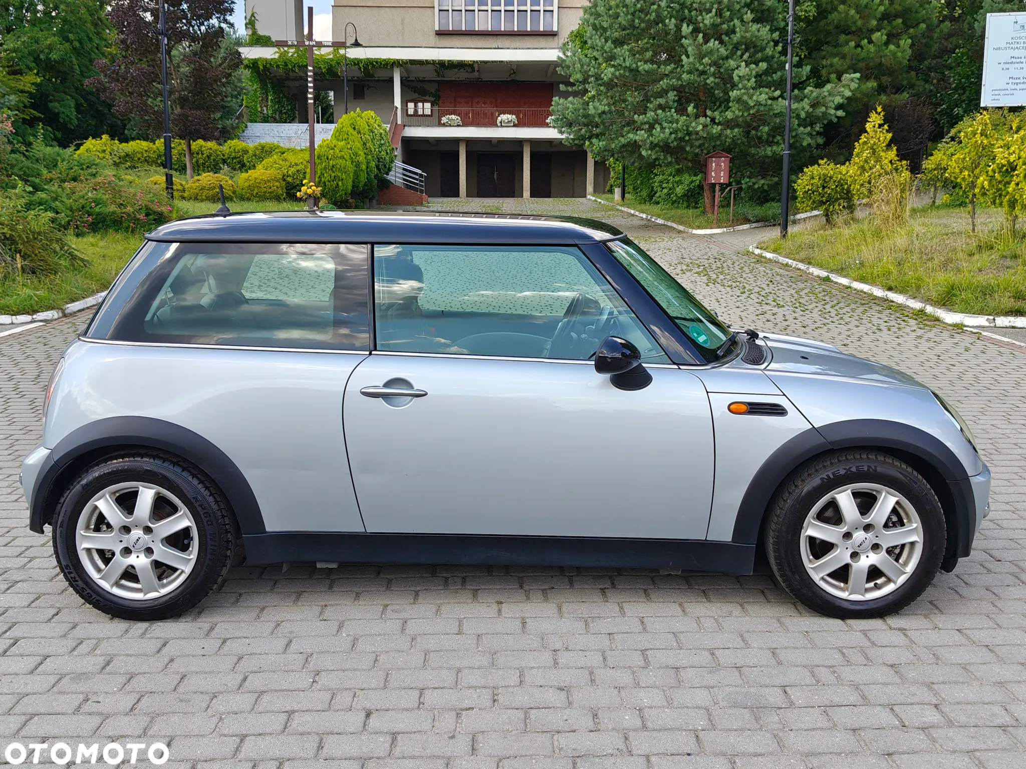 MINI Cooper Standard - 11