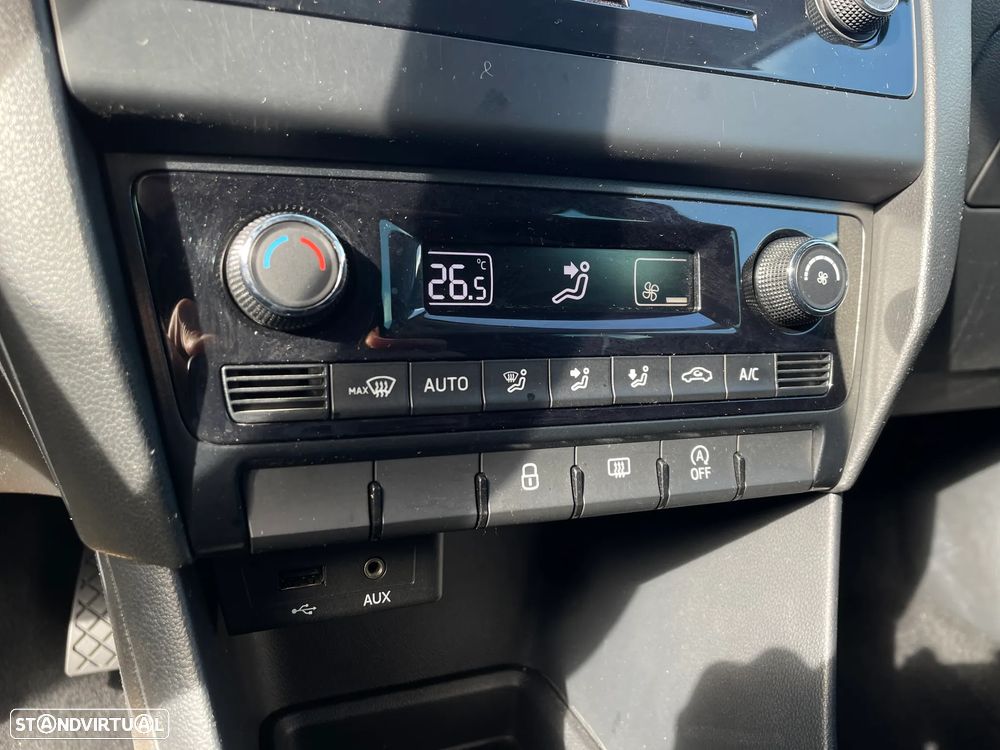 Skoda Rapid Spaceback 1.4 TDi Ambition - 17