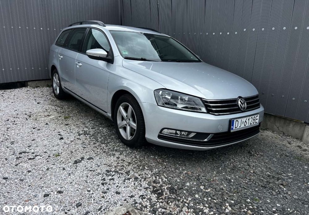 Volkswagen Passat - 2