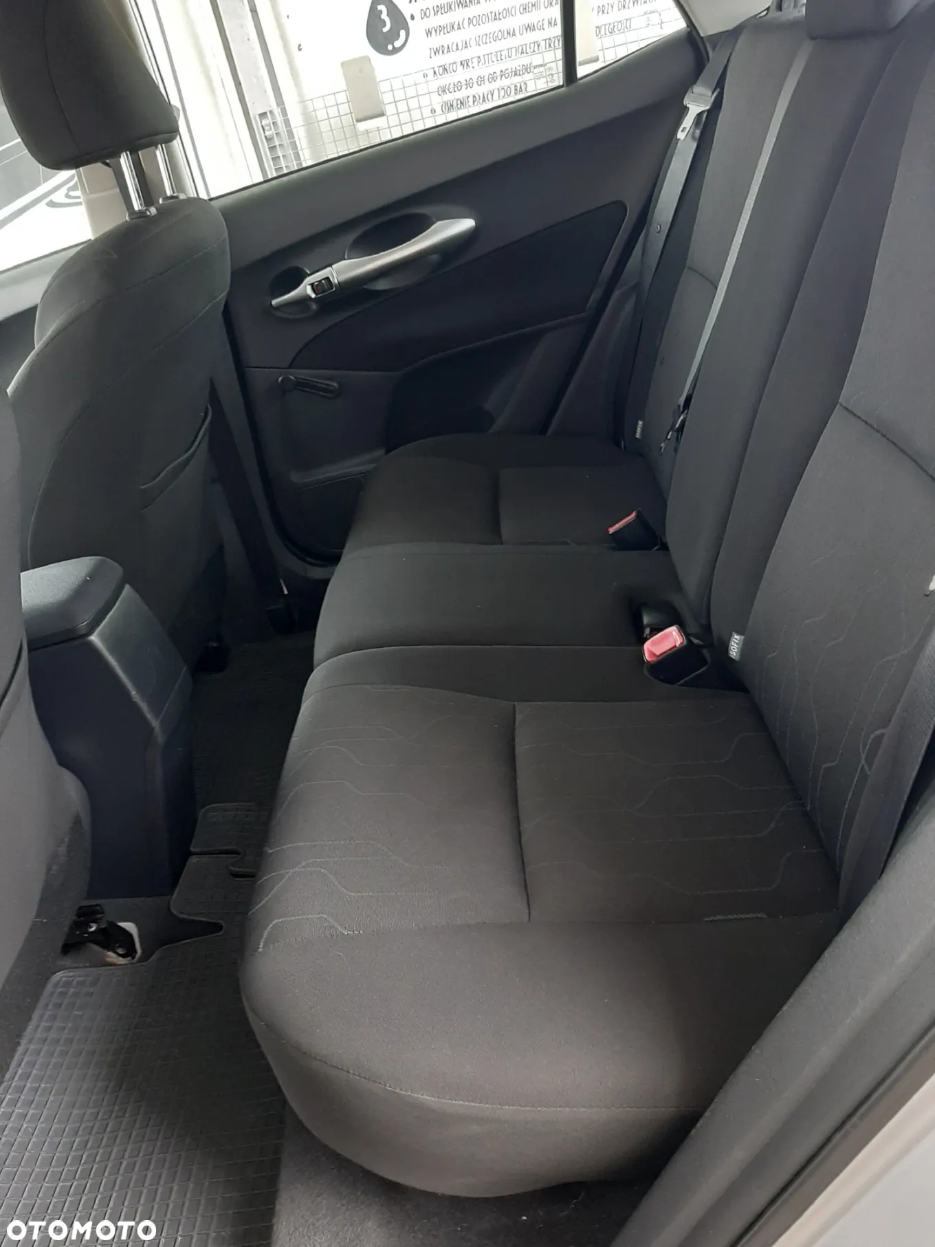 Toyota Auris - 11