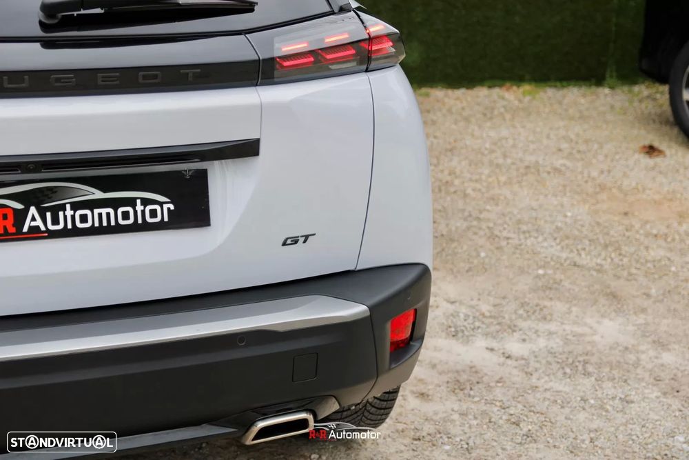 Peugeot 2008 1.2 PureTech GT EAT8 - 14