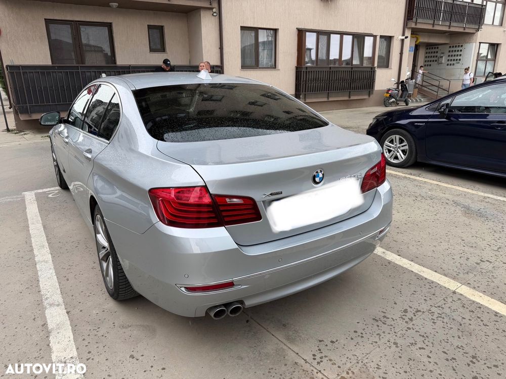 BMW Seria 5 520d xDrive AT - 10