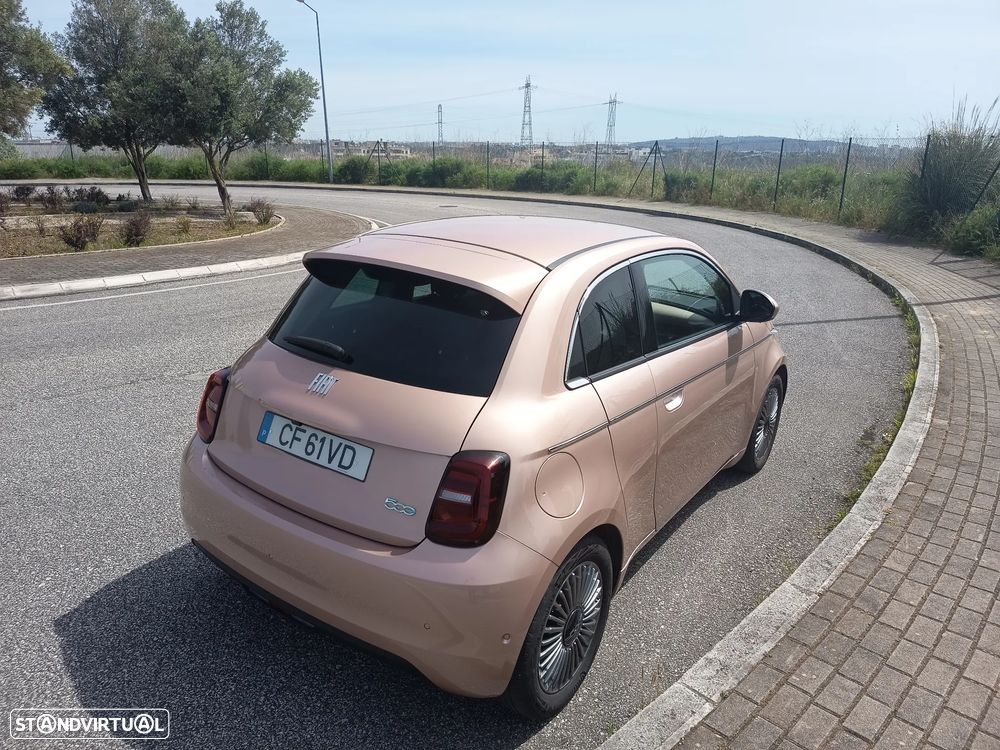 Fiat 500e 3 + 1 42 kWh - 7