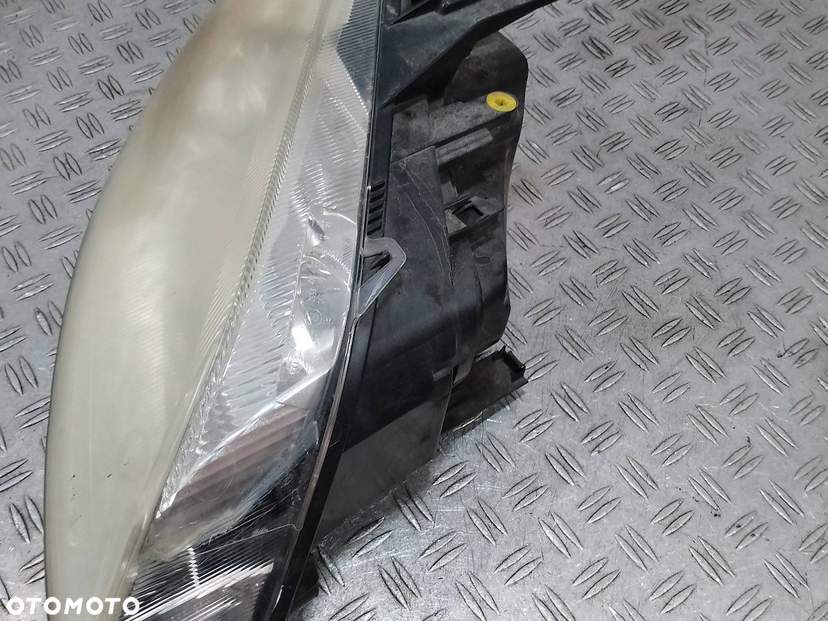 LAMPA PRAWA PRZÓD FORD C-MAX I 270606 1.6 TDCI - 7