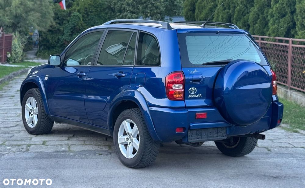 Toyota RAV4 - 7