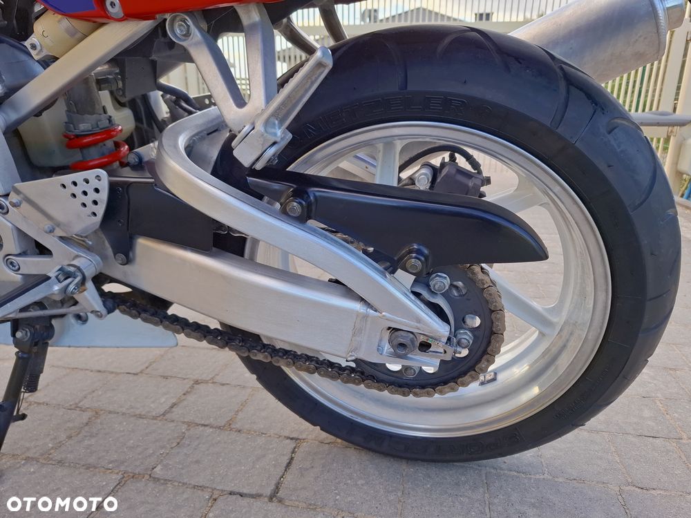 Honda CBR - 26
