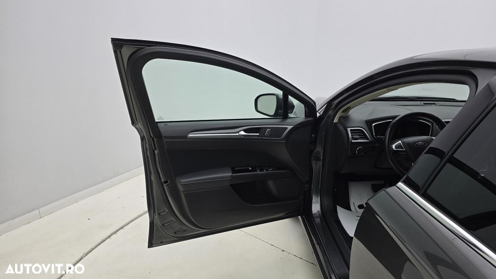 Ford Mondeo - 10
