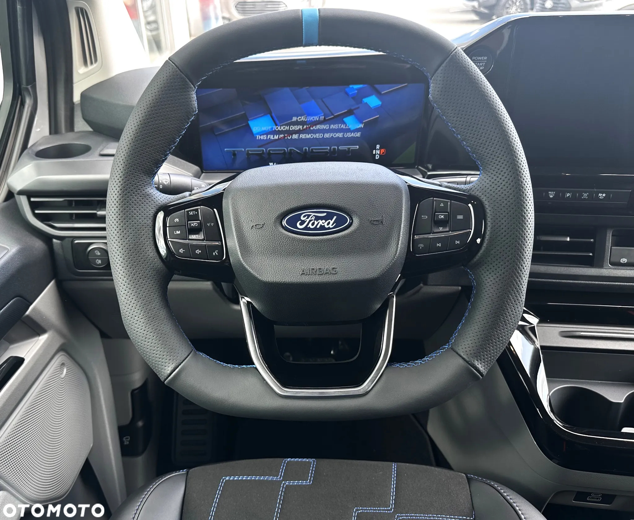 Ford Custom - 25