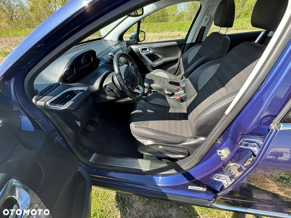 Peugeot 2008 PureTech 82 Allure - 11