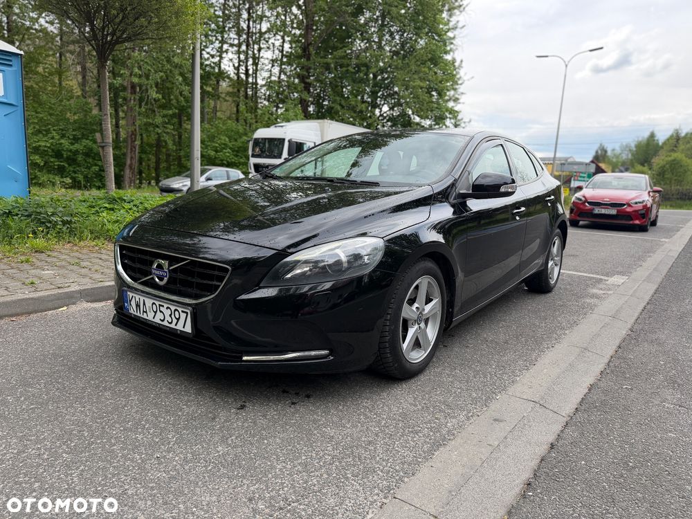 Volvo V40 D2 Powershift Momentum - 1