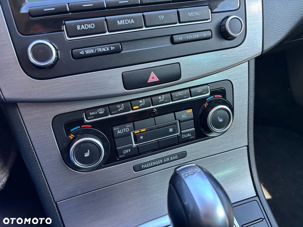 Volkswagen Passat 2.0 TDI DSG BlueMotion Technology Business Edition - 25